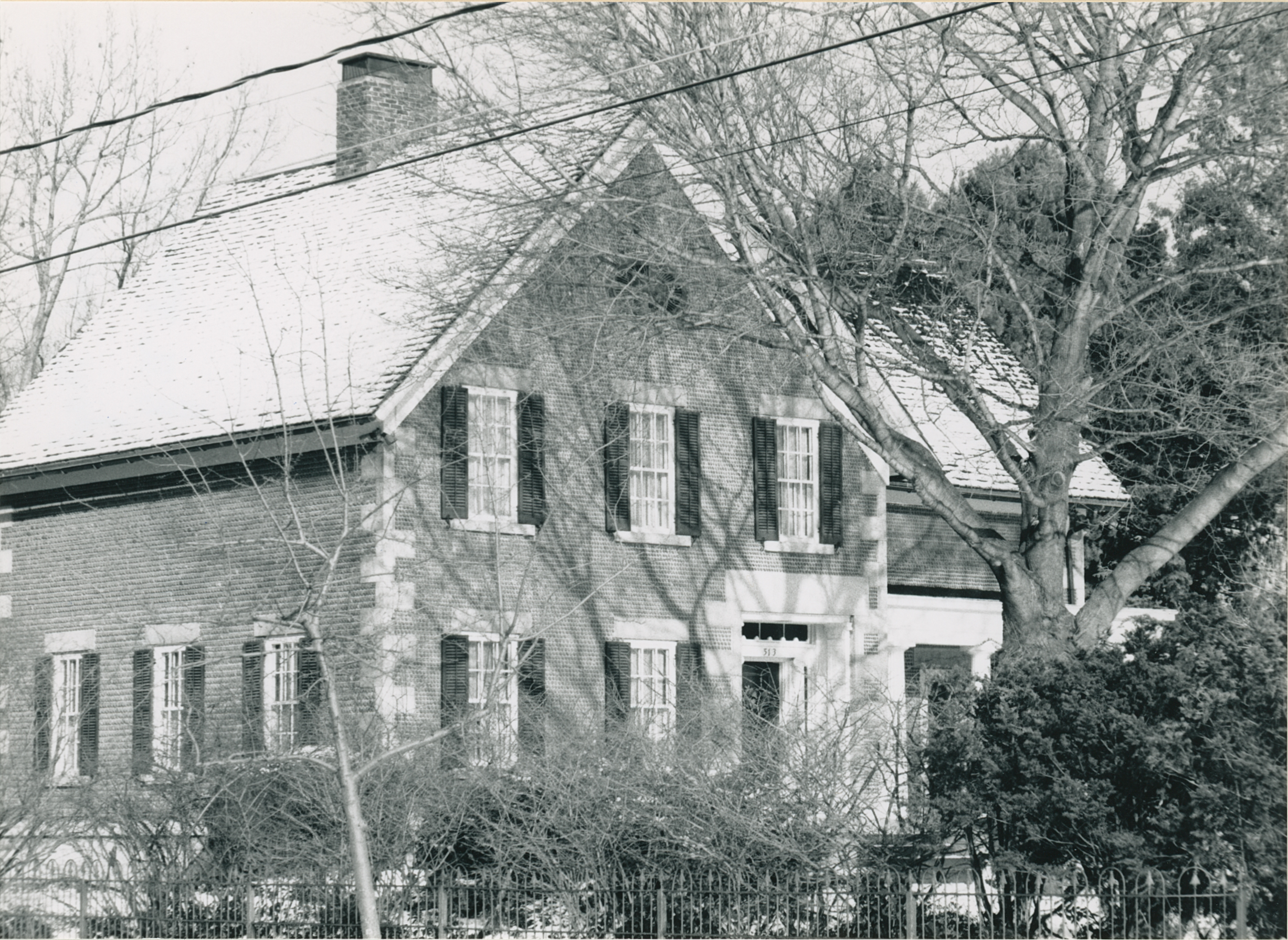 Arc-3 513 W Maple Ave 3